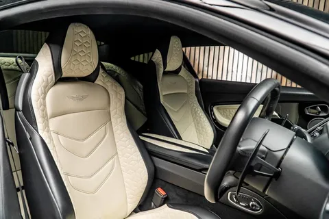 Aston Martin DBS Superleggera 2