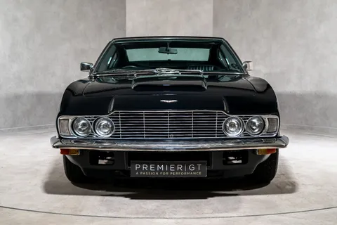 Aston Martin DBS V8 2