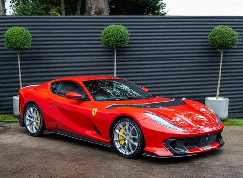 Ferrari 812 Competizione 3