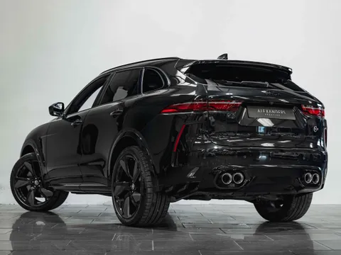 Jaguar F-Pace SVR P550 2