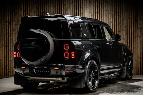 Land Rover Defender 110 P400 X 4