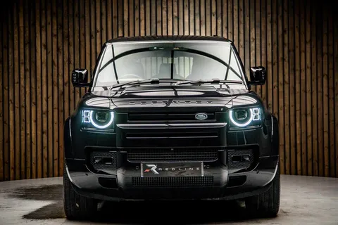 Land Rover Defender 110 P400 X 5