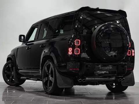 Land Rover Defender 110 V8 4