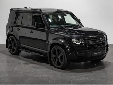 Land Rover Defender 110 V8 5