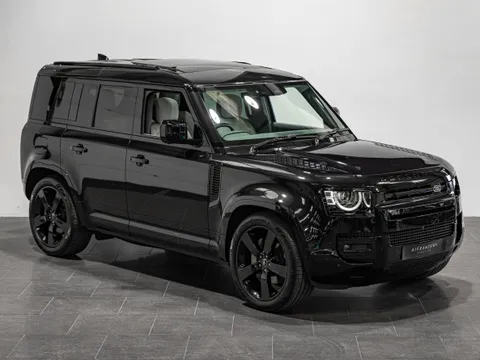 Land Rover Defender 110 X-Dynamic HSE D350 5
