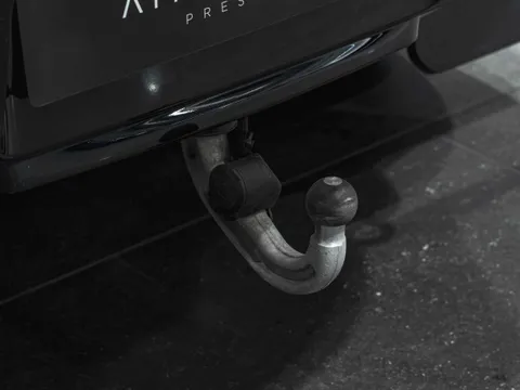 Land Rover Defender 110 X-Dynamic HSE Hard Top D350 2