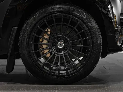 Land Rover Defender 90 V8 Carpathian Edition 3