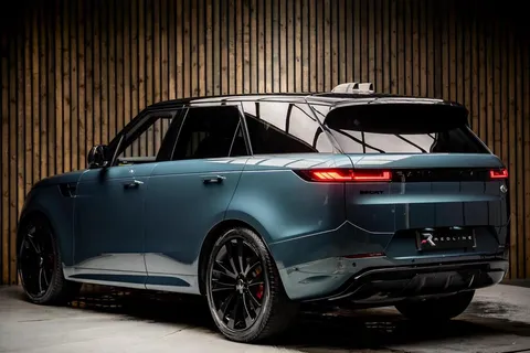 Land Rover Range Rover Sport D300 Dynamic SE 3