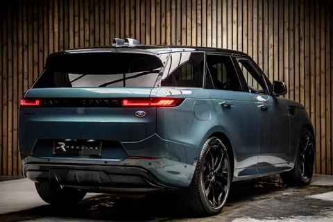 Land Rover Range Rover Sport D300 Dynamic SE 4