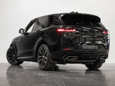 Land Rover Range Rover Sport First Edition P510e 4