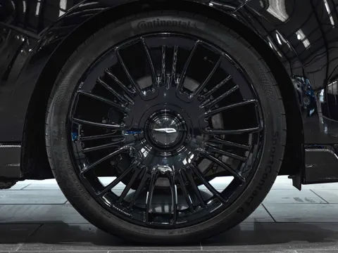 Land Rover Range Rover SV P615 Overfinch 3