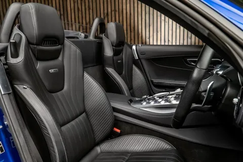 Mercedes-Benz AMG GT Roadster 2