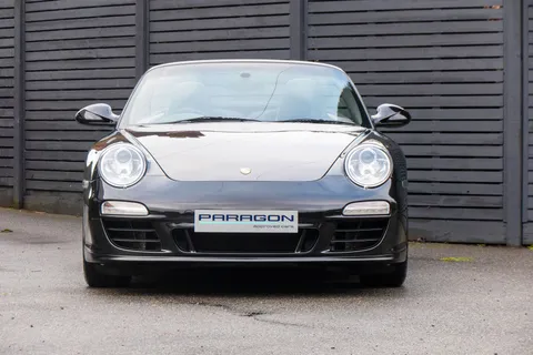 Porsche 911 Carrera 2 GTS Cabriolet 4