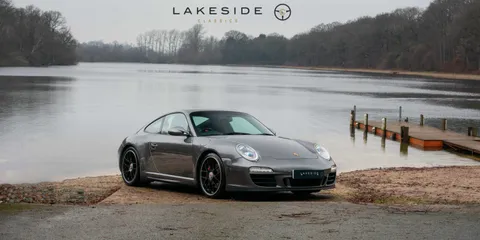 Porsche 911 Carrera 4 GTS 1