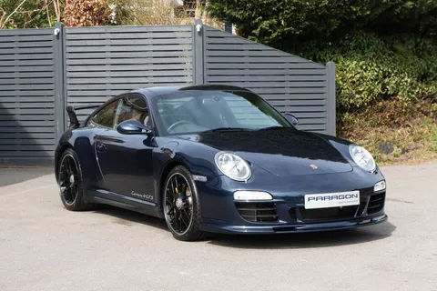 Porsche 911 Carrera 4 GTS 3