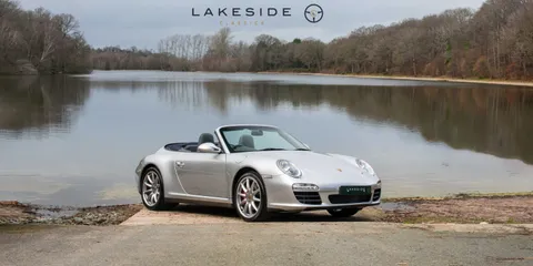 Porsche 911 Carrera 4S Cabriolet 1