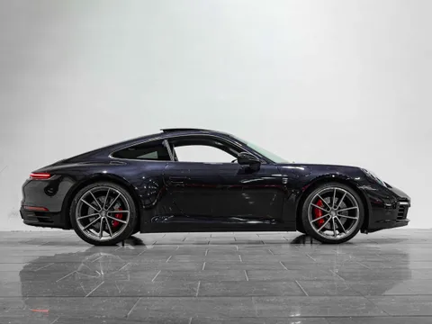 Porsche 911 Carrera S 2