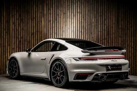 Porsche 911 Turbo 3