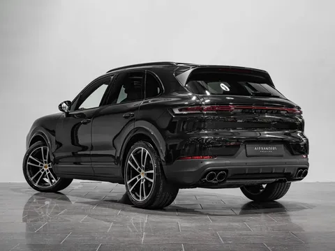 Porsche Cayenne 2