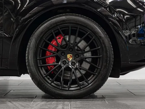 Porsche Cayenne GTS 3