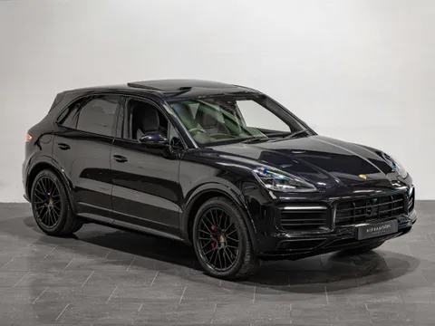 Porsche Cayenne GTS 5