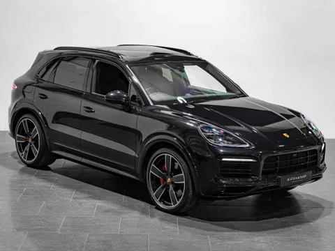 Porsche Cayenne GTS 5