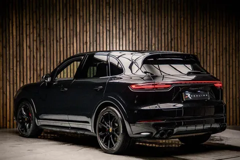 Porsche Cayenne GTS 3
