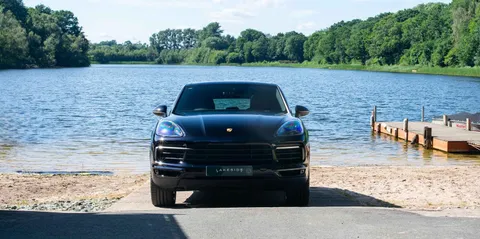 Porsche Cayenne 2