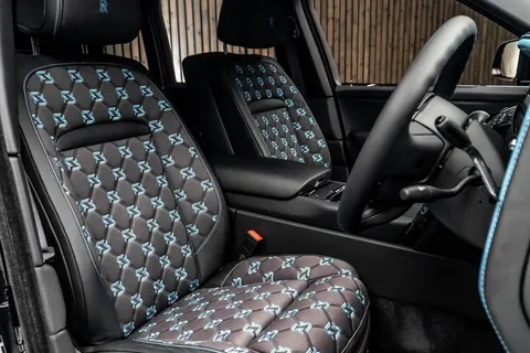 Rolls-Royce Cullinan Series II Black Badge 2